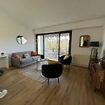 Superbe T2 Avec Balcon Et Parking, Idealement Situe A - Fr-1-374-200 Apartman *