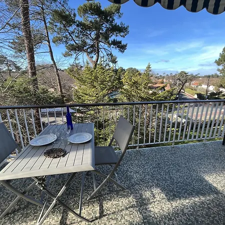 Superbe T2 Avec Balcon Et Parking, Idealement Situe A - Fr-1-374-200 *